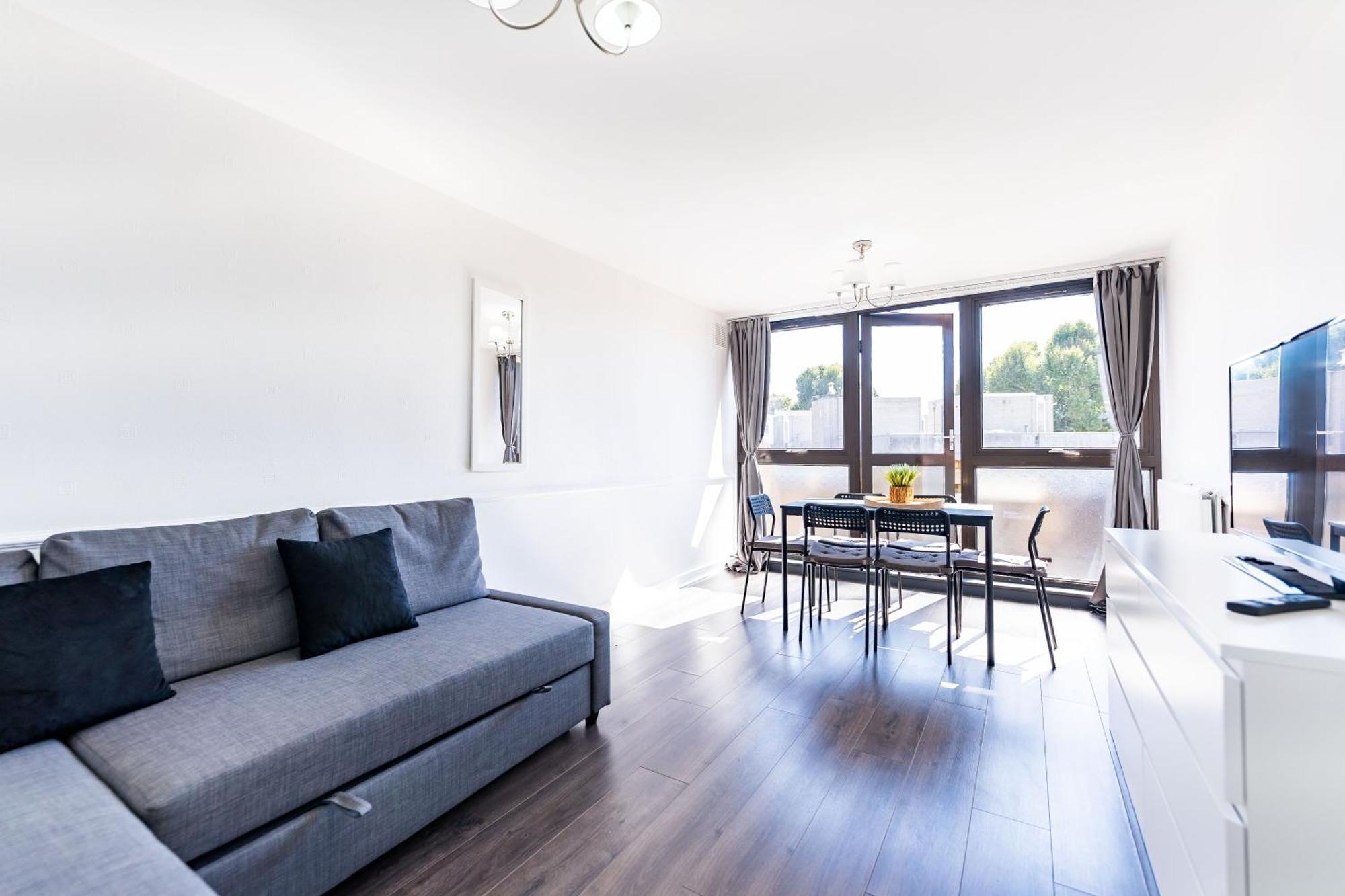 Luxury 3 Bedroom Flat With Balcony In Westbourne Park Londra Exterior foto