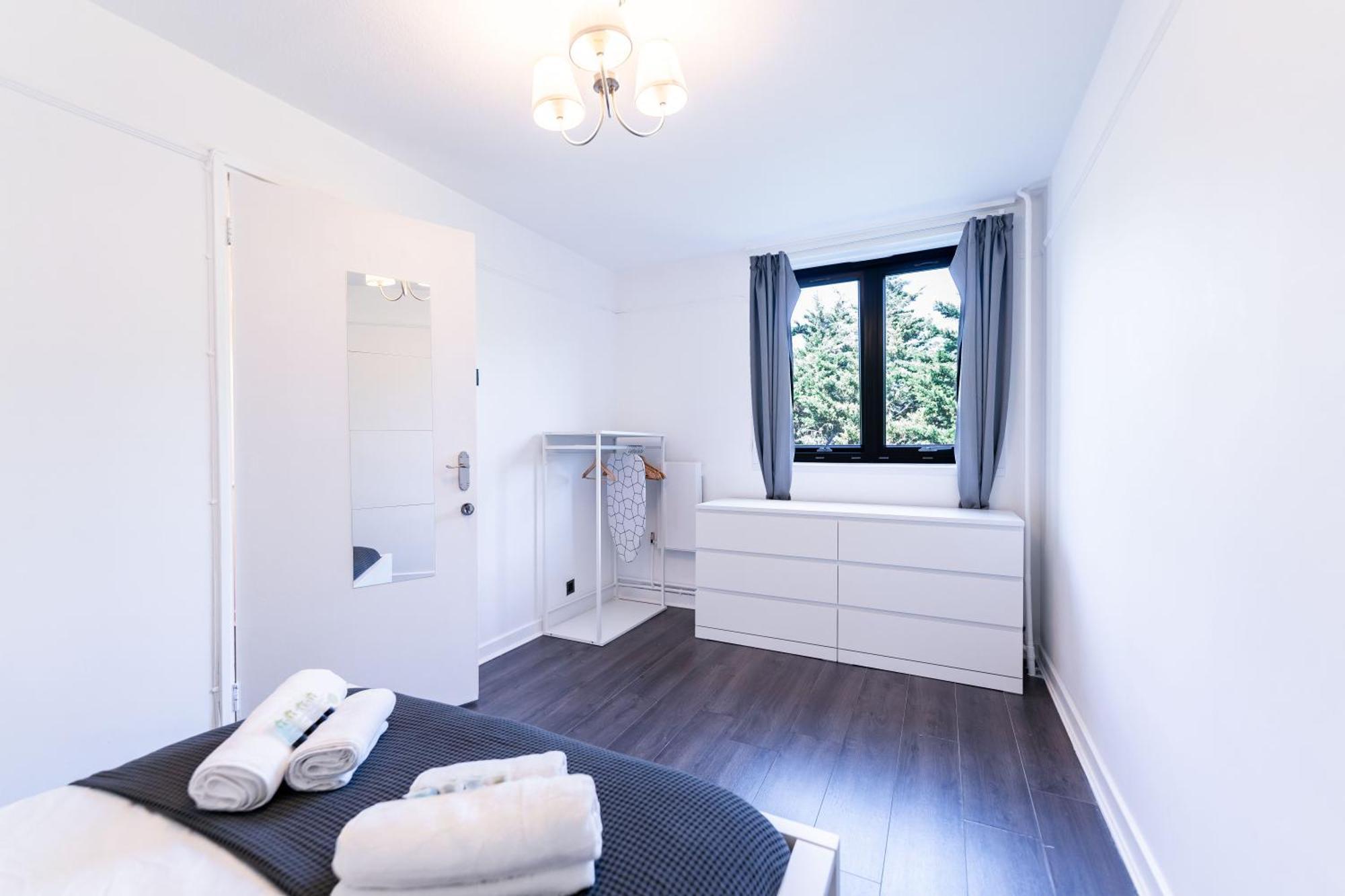 Luxury 3 Bedroom Flat With Balcony In Westbourne Park Londra Exterior foto