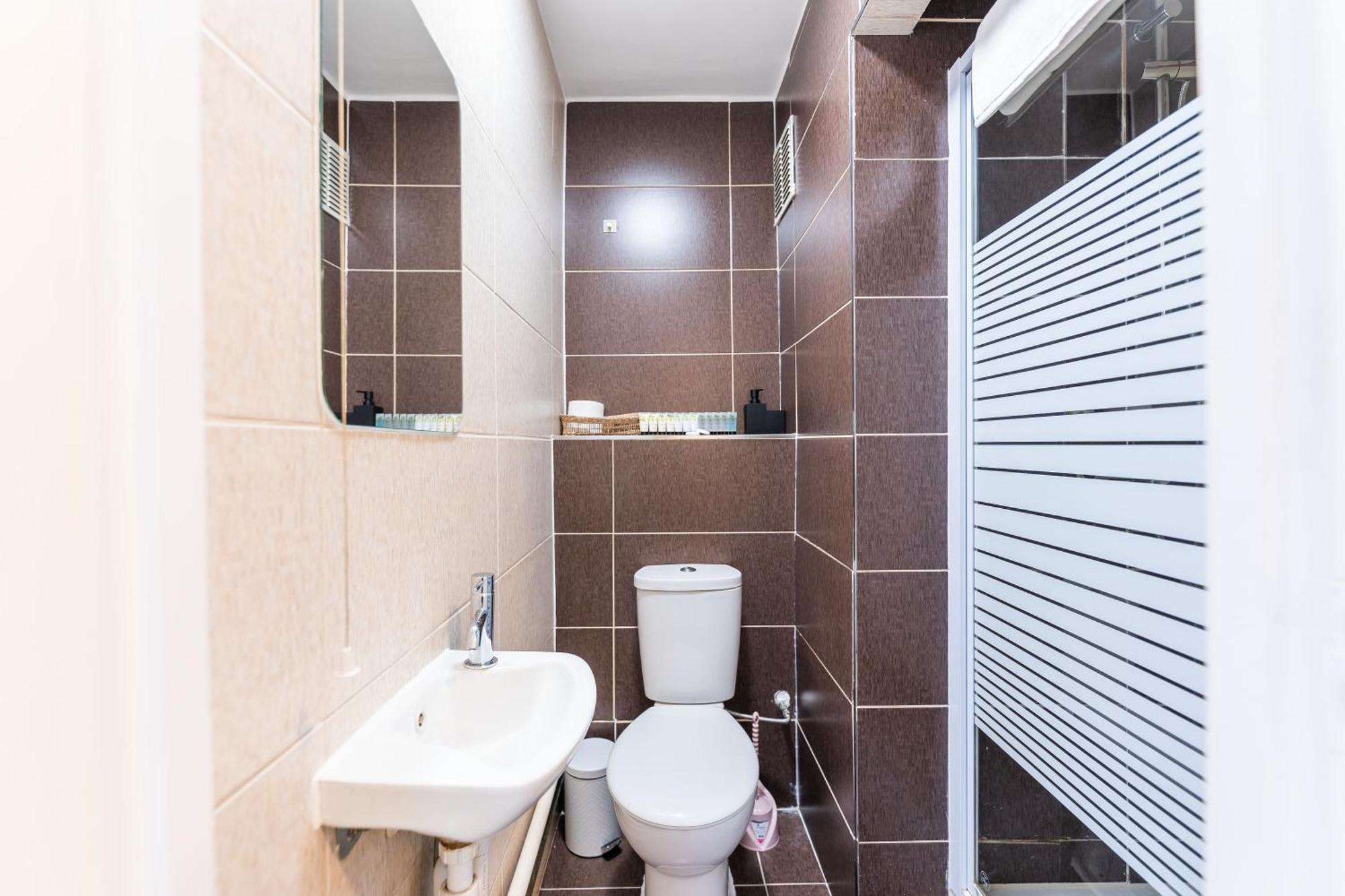 Luxury 3 Bedroom Flat With Balcony In Westbourne Park Londra Exterior foto